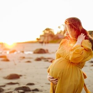Beautiful doen victorian style dress